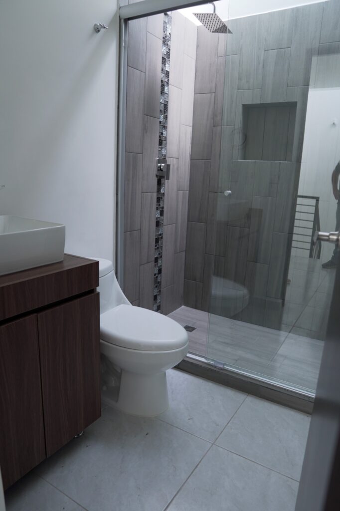 Casa en Venta Zapopan, Fracc. Campo Real- 3 Rec - 2.5 Baños - Cochera 2 autos - Amenidades Parque - Área Infantil - Lago Artificial.